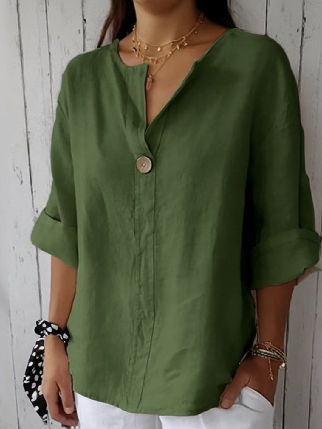 Zamma | Easygoing V-Neck Tee