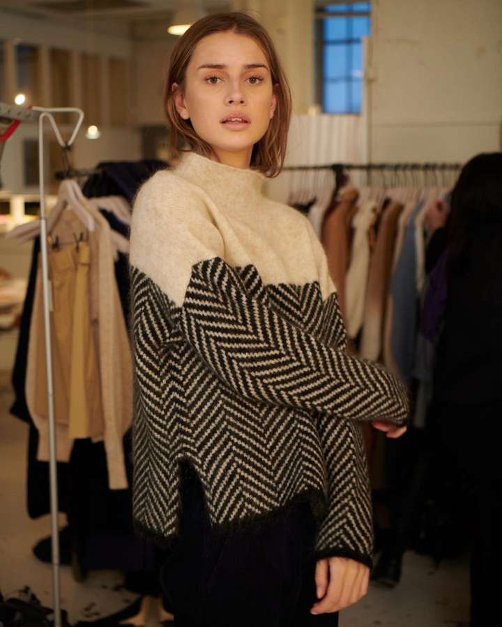 Norah | Cozy Cotton Turtleneck Knit