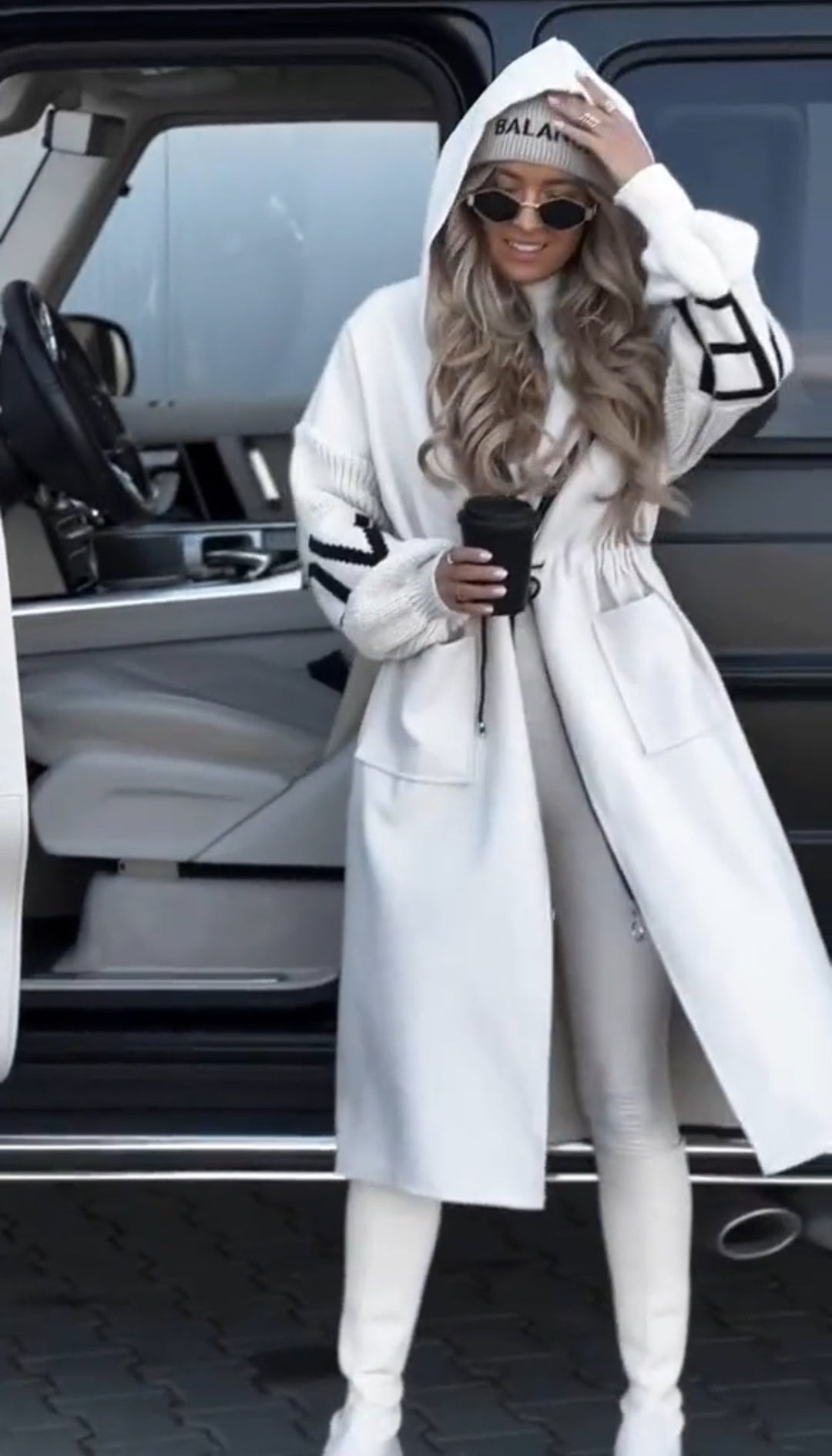 Nella | Women's Zip-Up Wool Blend Coat with a Flattering Silhouette