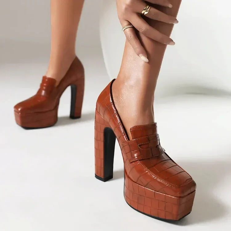 VERA CLASSIC PLATFORM SHOES