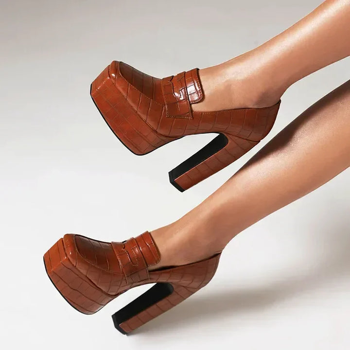 VERA CLASSIC PLATFORM SHOES