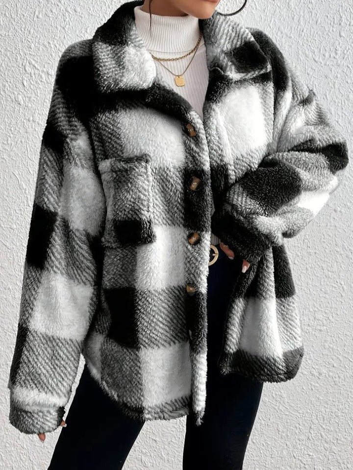 Bronwyn | Women's Oversized Fleece Jacket with Plaid Button-Up Design