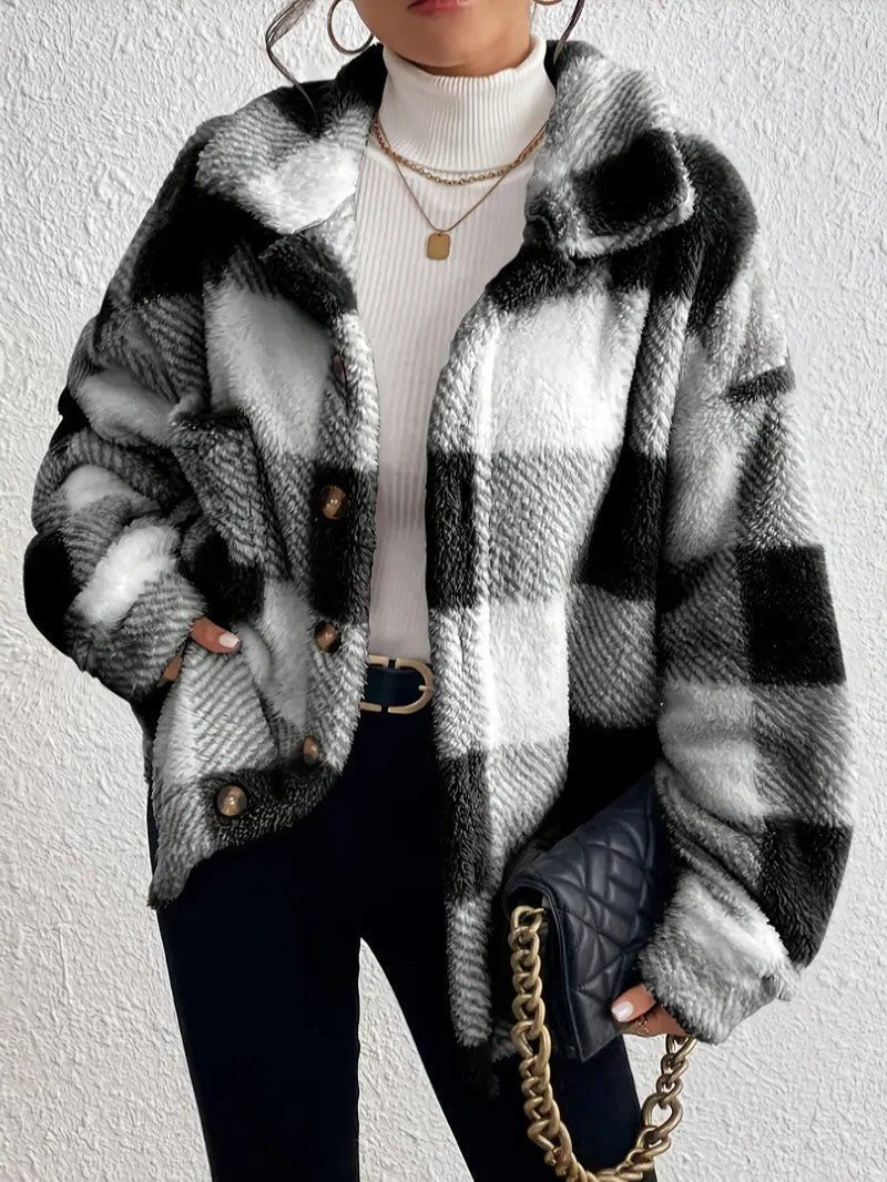 Bronwyn | Women's Oversized Fleece Jacket with Plaid Button-Up Design